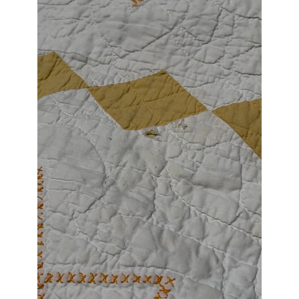 Vintage Hand Stitched Quilt Flower Star Design 68